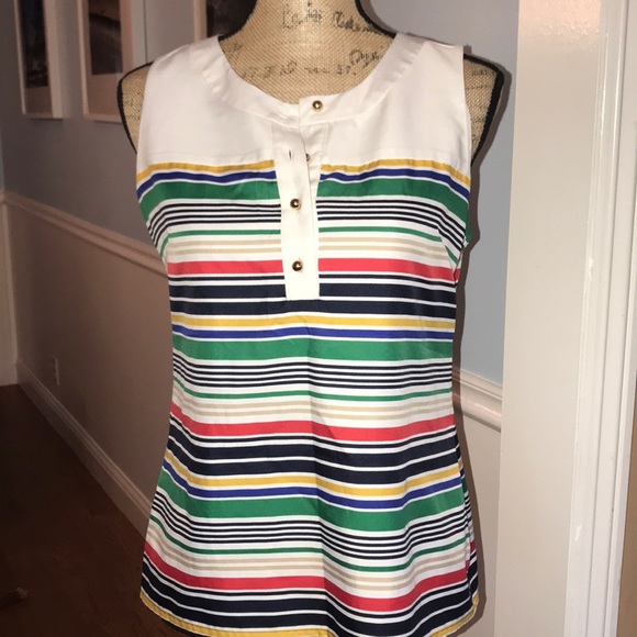 Banana Republic Tops - Great looking banana republic top, medium❤️💙🧡